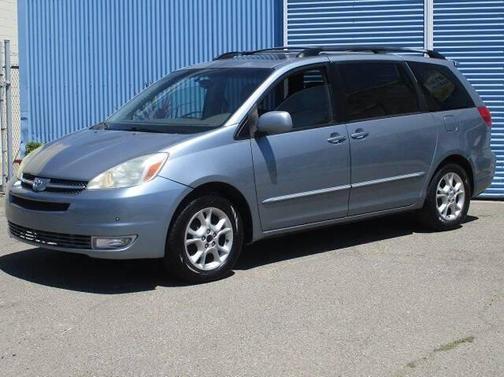 2004 Toyota Sienna XLE Limited