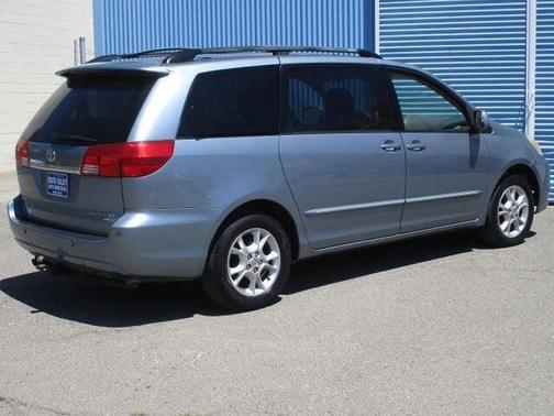 2004 Toyota Sienna XLE Limited