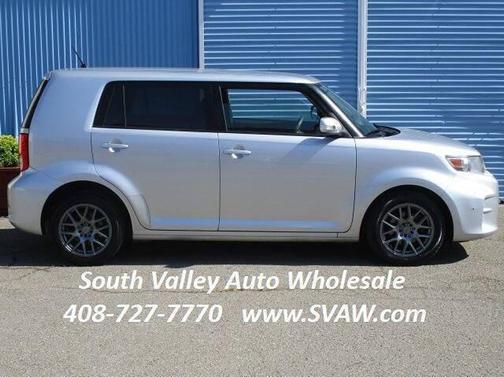 Classic Silver Metallic 2015 Scion xB 686 Parklan Edition