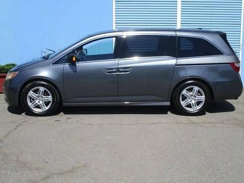 2011 Honda Odyssey Touring Elite
