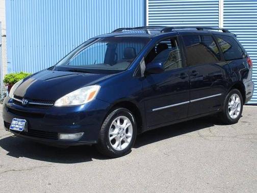 Stratosphere Mica 2004 Toyota Sienna XLE Limited