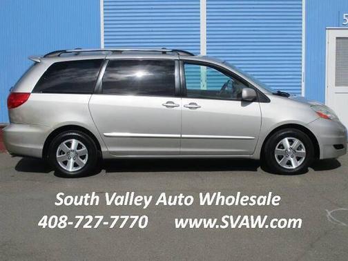2009 Toyota Sienna XLE
