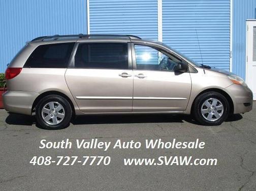 2010 Toyota Sienna LE