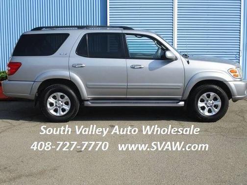 2004 Toyota Sequoia SR5