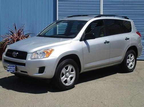 Classic Silver Metallic 2011 Toyota RAV4 Base