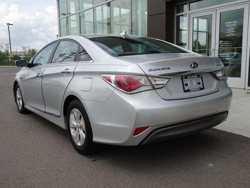 2014 Hyundai SONATA Hybrid Base