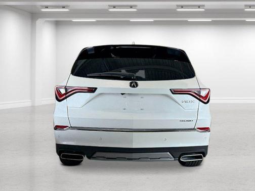 Platinum White Pearl 2026 Acura MDX Technology Package