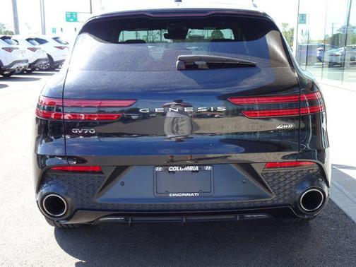 2022 Genesis GV70 2.5T AWD