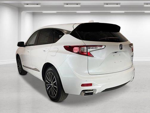Platinum White Pearl 2026 Acura RDX Advance Package