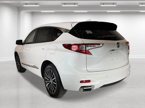 2025 Acura RDX Advance Package