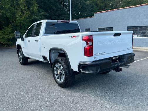 2026 Chevrolet Silverado 2500 Custom