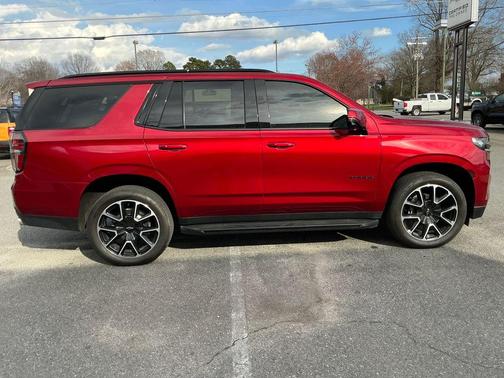 2023 Chevrolet Tahoe 4WD RST
