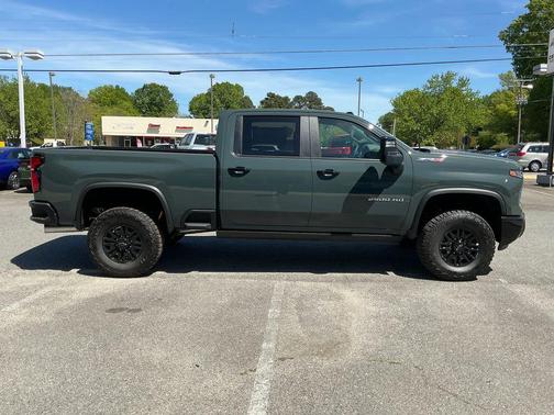 Cypress Gray 2026 Chevrolet Silverado 2500 Crew Cab, Standard Bed, XR2, 4WD