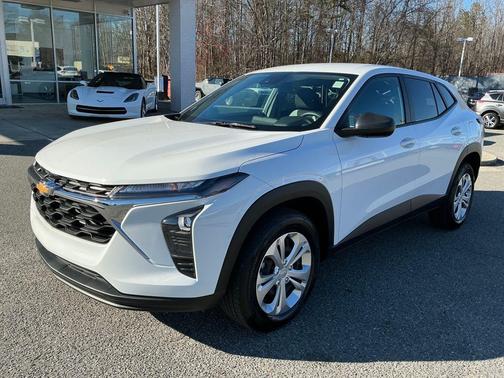 2024 Chevrolet Trax LS