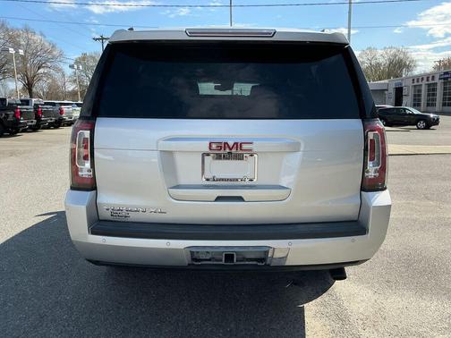 2017 GMC Yukon XL SLT