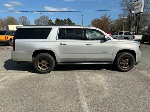 2017 GMC Yukon XL SLT
