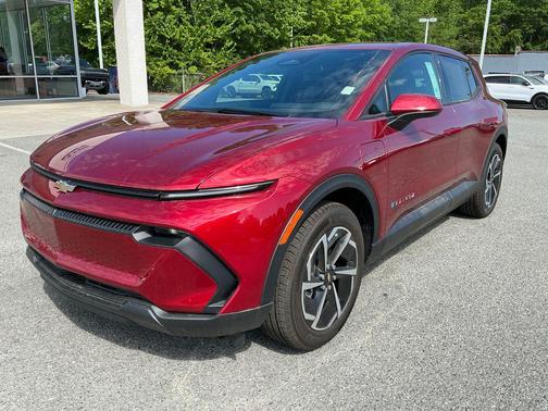Radiant Red Tintcoat 2026 Chevrolet Equinox EV LT