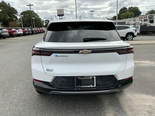 2025 Chevrolet Equinox EV LT