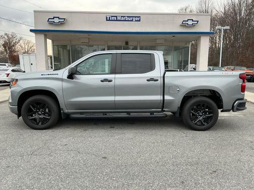 2023 Chevrolet Silverado 1500 Custom