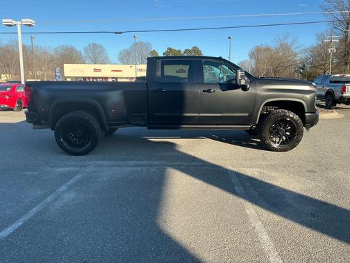 2025 Chevrolet Silverado 3500 High Country