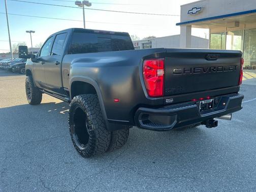 2025 Chevrolet Silverado 3500 High Country