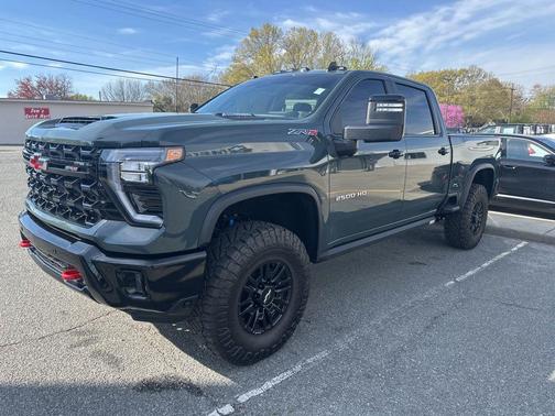 2026 Chevrolet Silverado 2500 Crew Cab, Standard Bed, XR2, 4WD