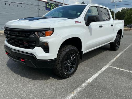 2025 Chevrolet Silverado 1500 Custom Trail Boss