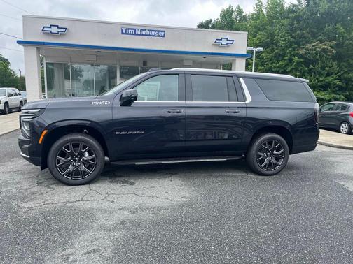 2025 Chevrolet Suburban 4WD High Country