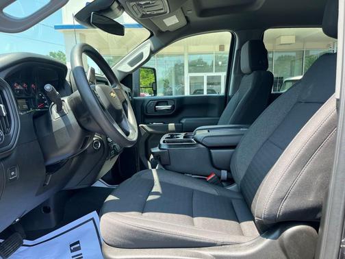 2024 Chevrolet Silverado 2500 Custom