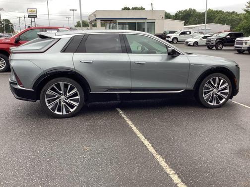 2024 Cadillac LYRIQ Luxury