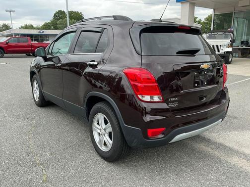 Black Cherry Metallic 2020 Chevrolet Trax LT