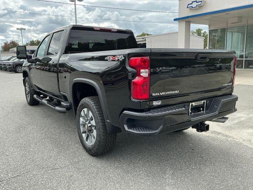 2026 Chevrolet Silverado 2500 Custom