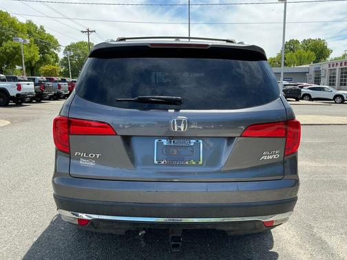 Modern Steel Metallic 2016 Honda Pilot Elite