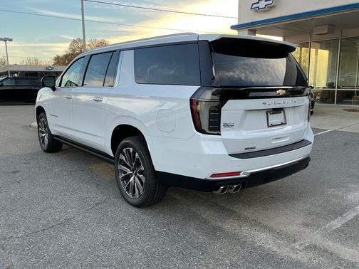 2026 Chevrolet Suburban High Country, 4WD