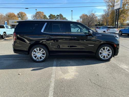 2024 Chevrolet Tahoe 4WD High Country