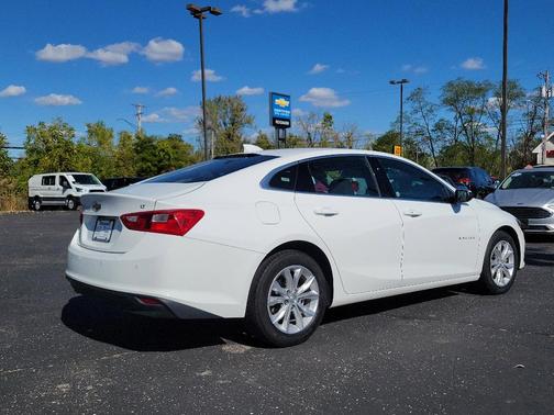 2024 Chevrolet Malibu LT