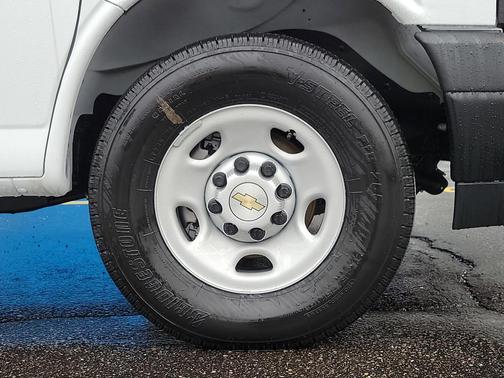 2025 Chevrolet Express 3500 Work Van