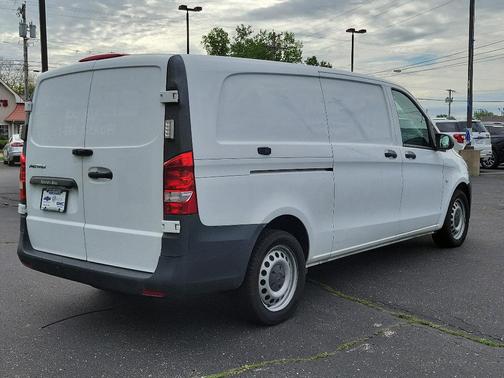 2019 Mercedes-Benz Metris Base