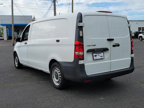 2019 Mercedes-Benz Metris Base