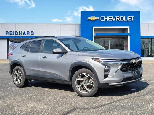 Gray 2024 Chevrolet Trax LT