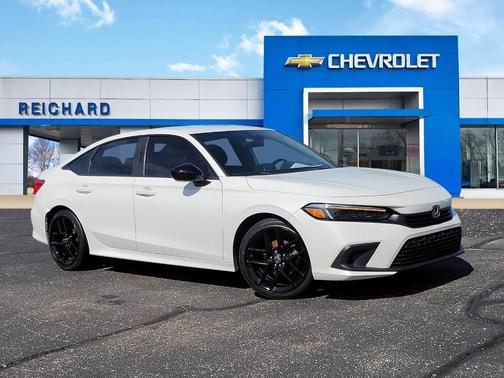 White 2022 Honda Civic Sport
