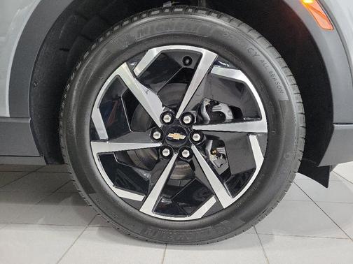 2026 Chevrolet Equinox EV LT 1