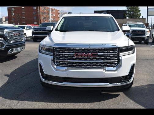 2022 GMC Acadia Denali