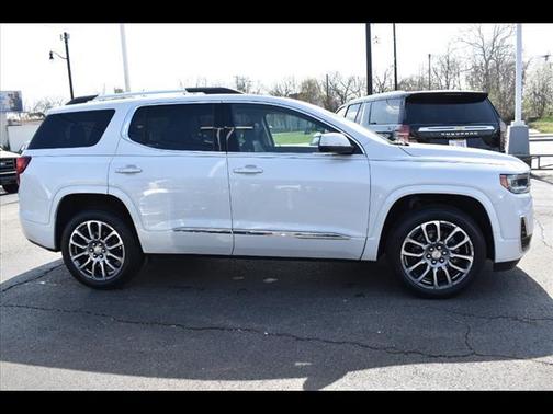 2022 GMC Acadia Denali