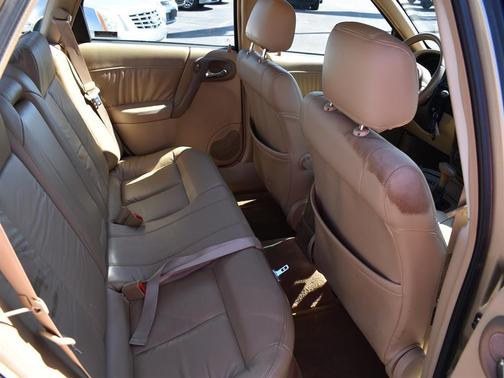 2000 Saturn LS 2