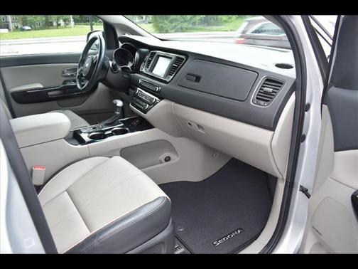 2021 Kia Sedona SX