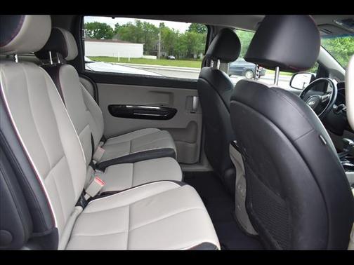 2021 Kia Sedona SX