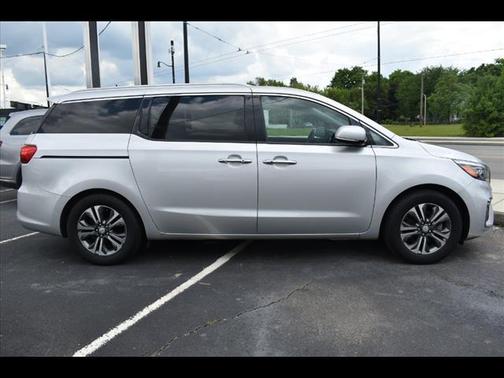 2021 Kia Sedona SX