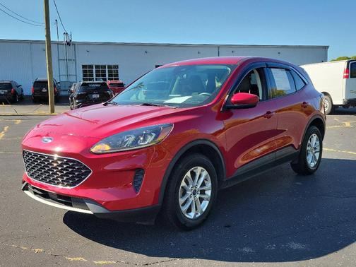 2021 Ford Escape SE
