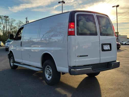 2023 Chevrolet Express 2500 Work Van